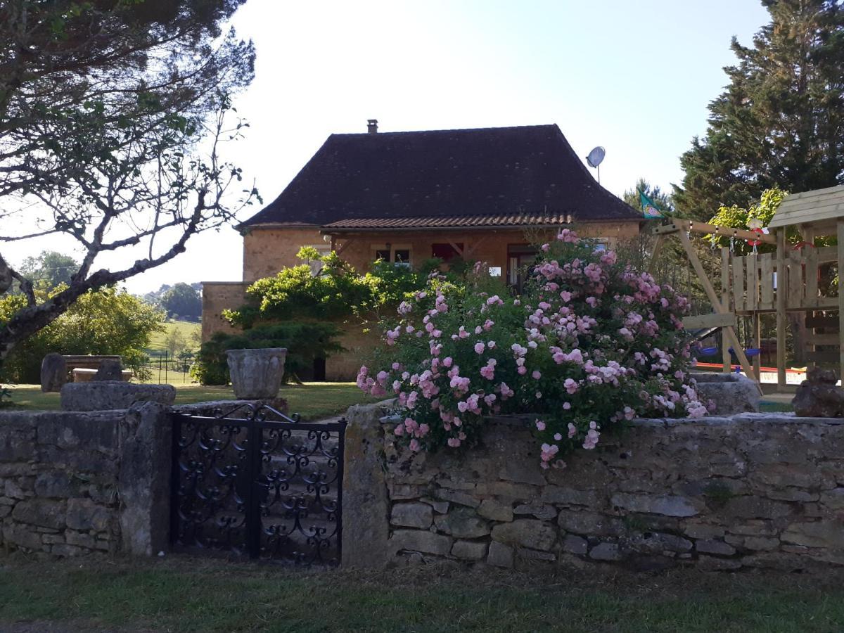 Gite "Las Casitas Du Lot" Dans Le Perigord Frayssinet-le-Gélat Екстериор снимка